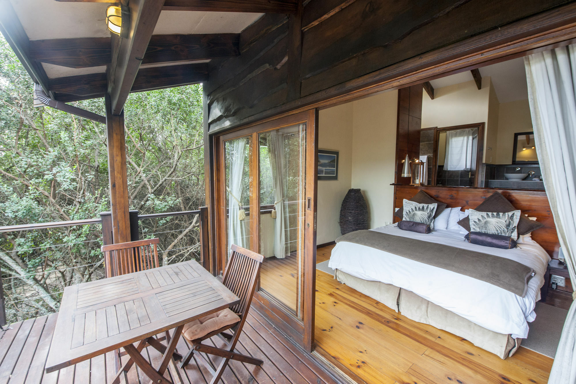 Elephant Hide Of Knysna Guest Lodge Buitenkant foto